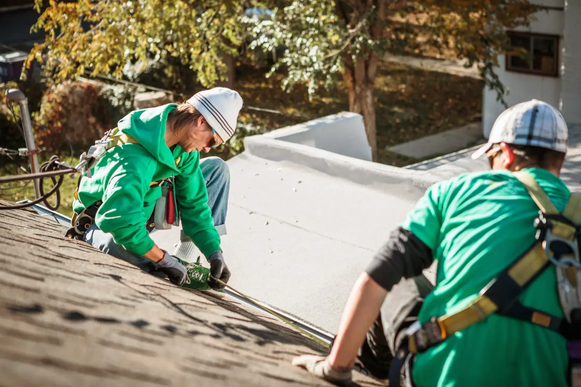 Tom Jannace roofing crew at work — reviewed by Suffolk County homeowners